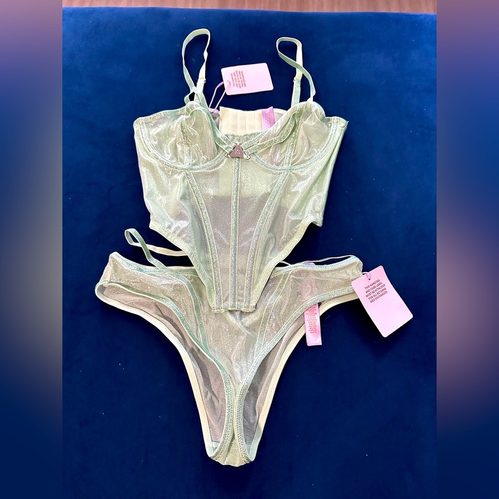 Savage X Fenty set